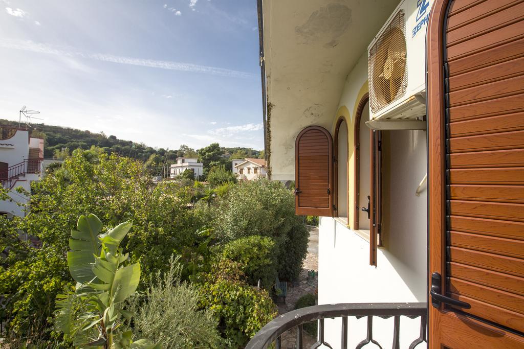 Villa Silvia Casteldaccia Kültér fotó
